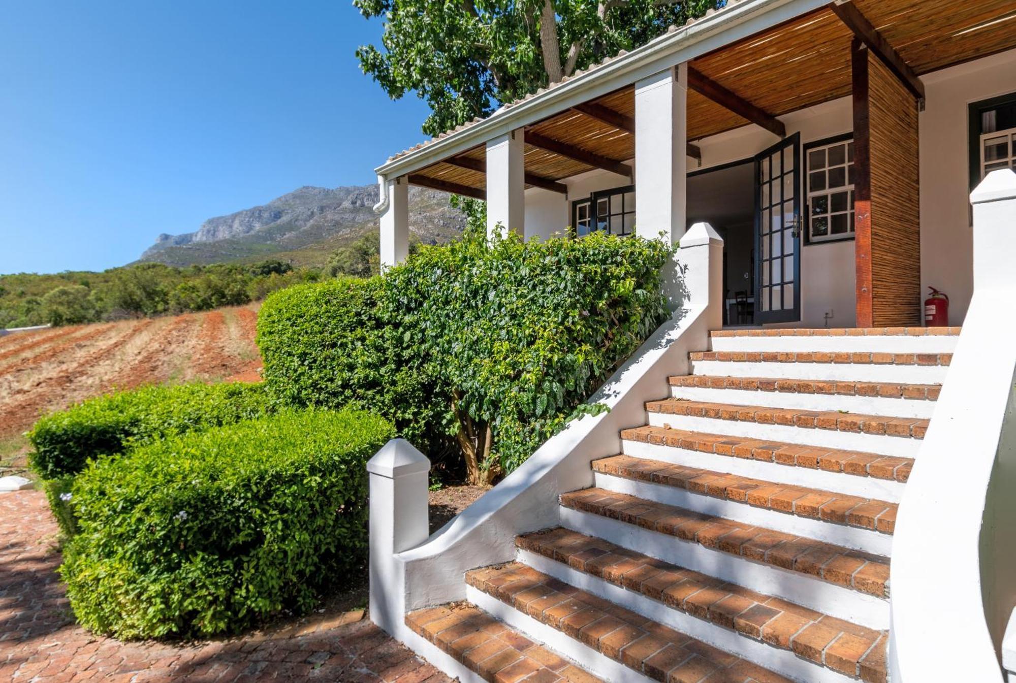 Mont Angelis Aparthotel Stellenbosch Exterior photo